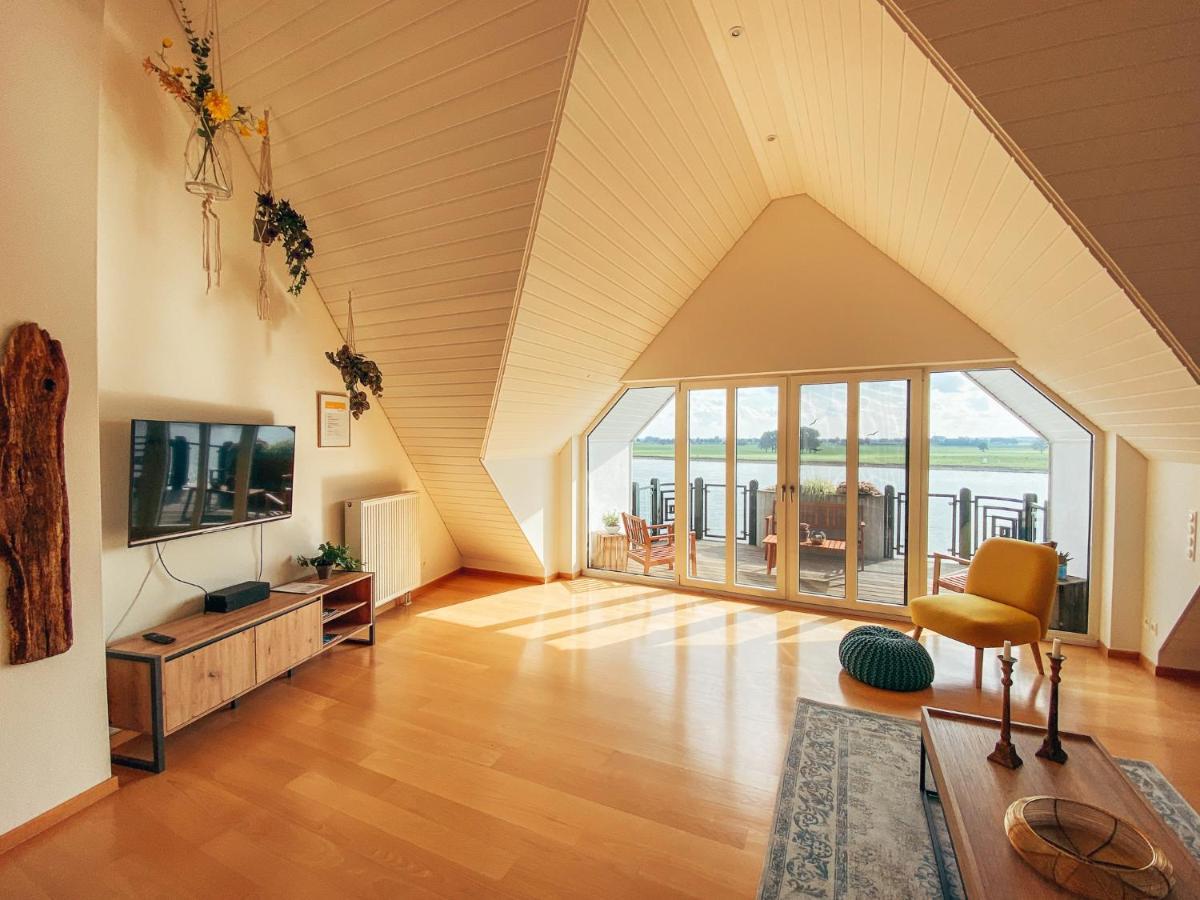 Rheinloft 3 - Grosse Giebelwohnung Mit Dachterrassen An Der Rheinpromenade Emmerich Kültér fotó